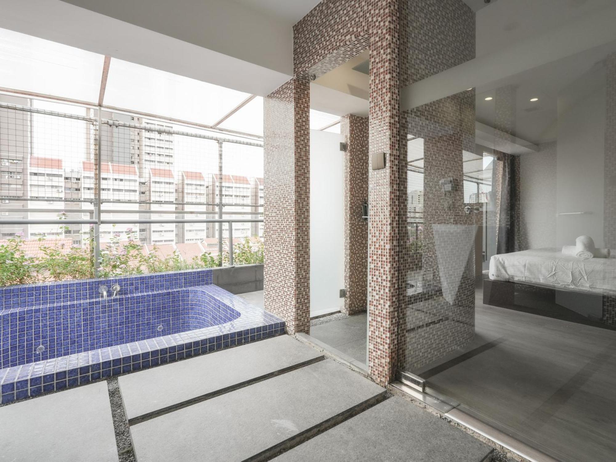A Hotel Dickson Singapore Exteriör bild