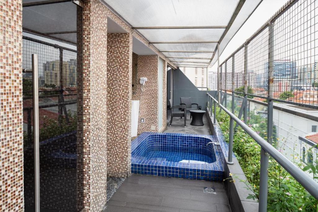 A Hotel Dickson Singapore Exteriör bild