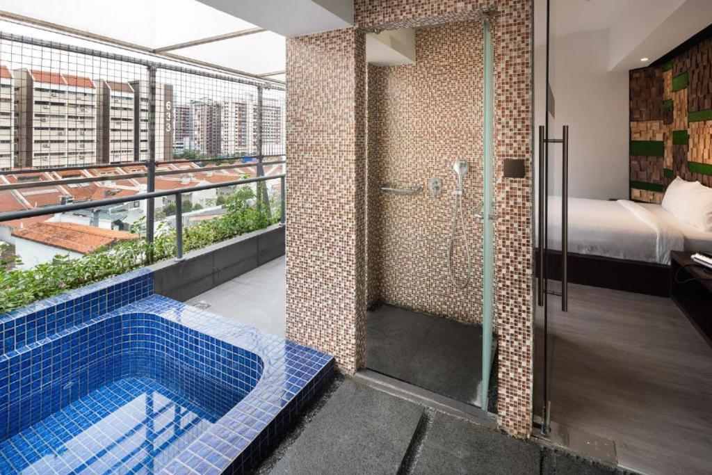 A Hotel Dickson Singapore Exteriör bild
