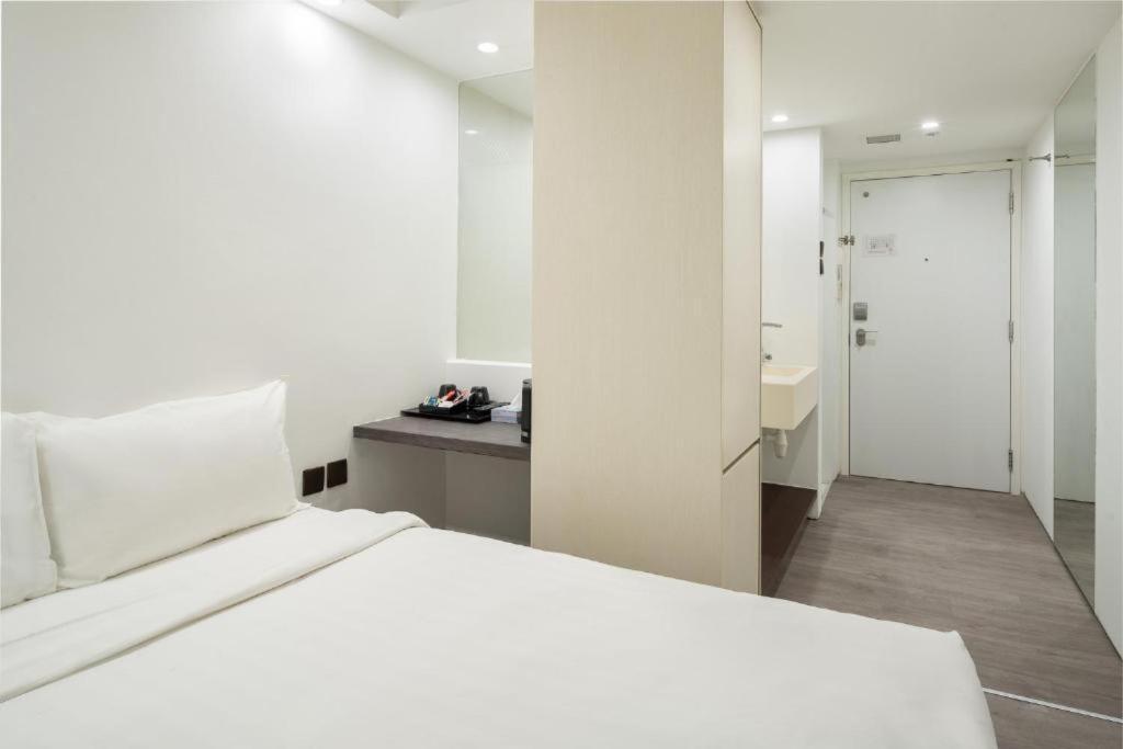 A Hotel Dickson Singapore Exteriör bild